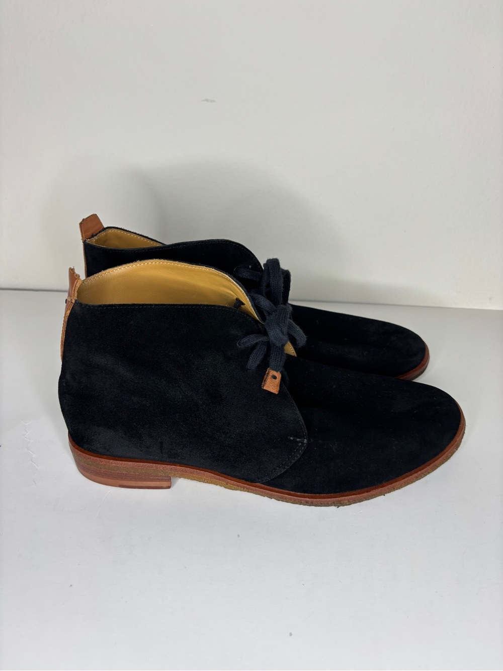 Bernardo Ankle Boots Women Size 9.5 Black Suede Lace Up Comfort Casual Booties